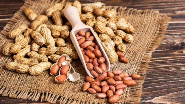 Benefits of Eating Peanuts